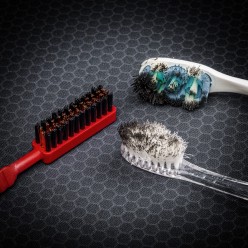 SET DE NETTOYAGE PICS ET BROSSES ACCU-GRIP
